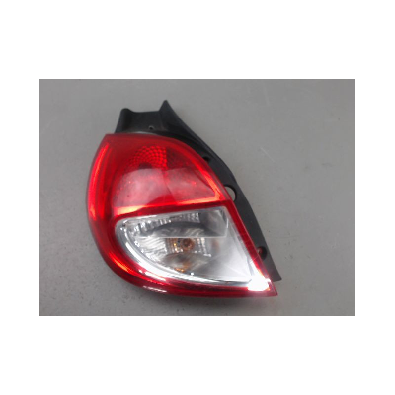 FEU ARRIERE GAUCHE  RENAULT CLIO