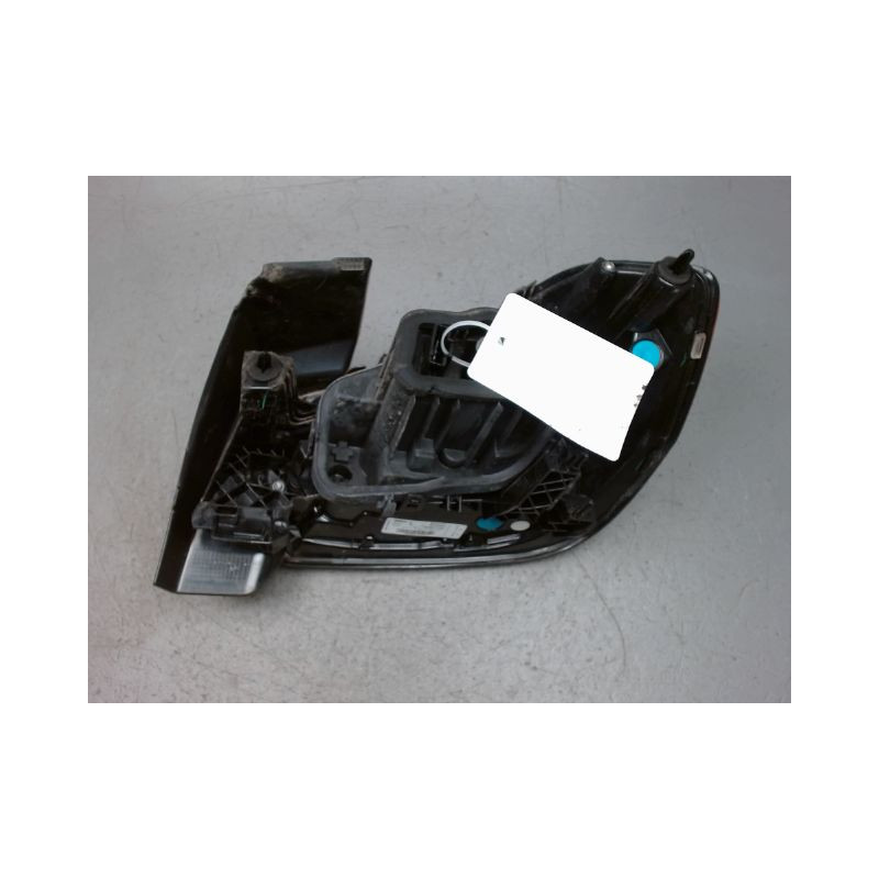 FEU ARRIERE GAUCHE  OPEL CORSA