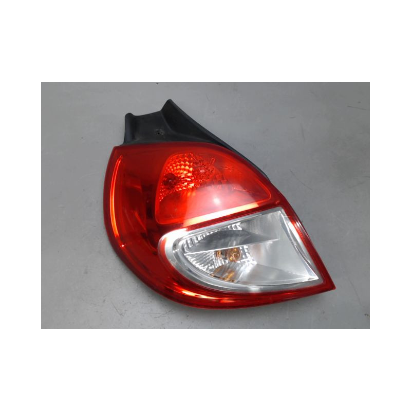 FEU ARRIERE GAUCHE  RENAULT CLIO