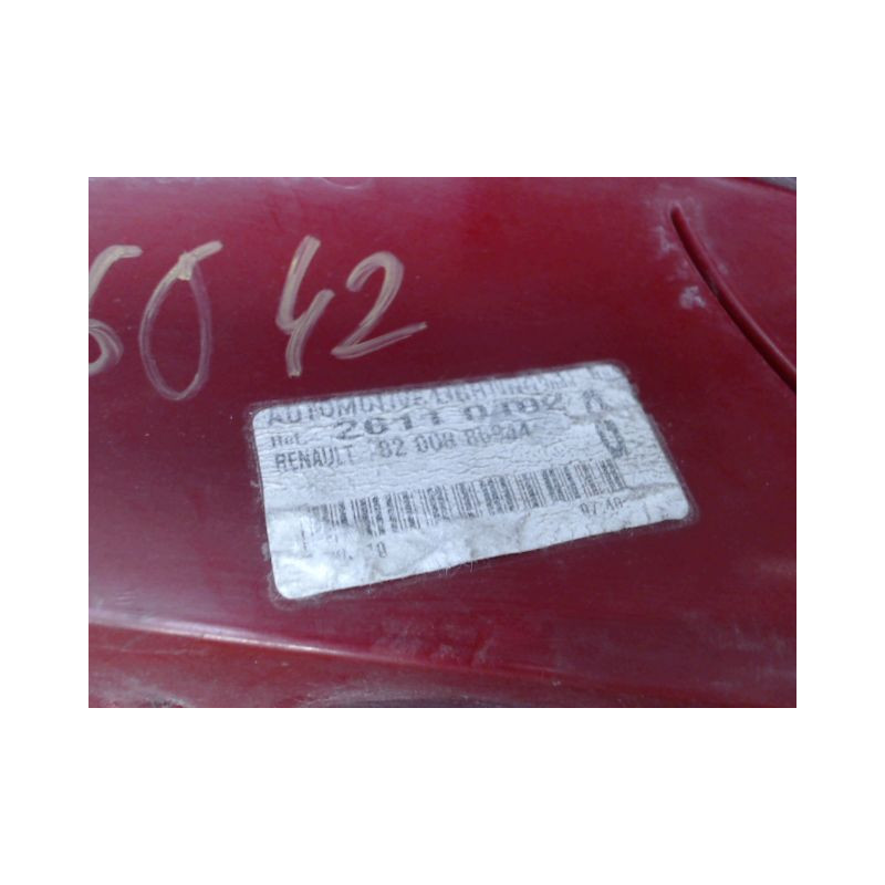 FEU ARRIERE GAUCHE  RENAULT CLIO