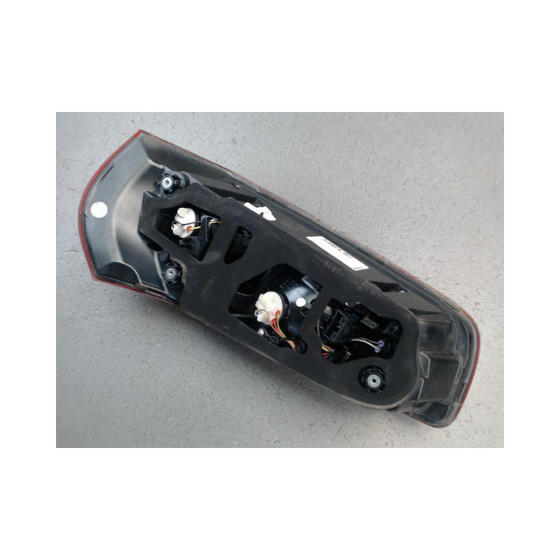 FEU ARRIERE GAUCHE  CITROEN C4