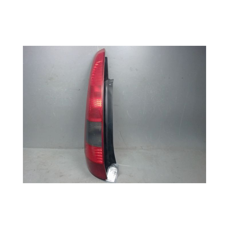FEU ARRIERE GAUCHE  FORD FIESTA 02 -05