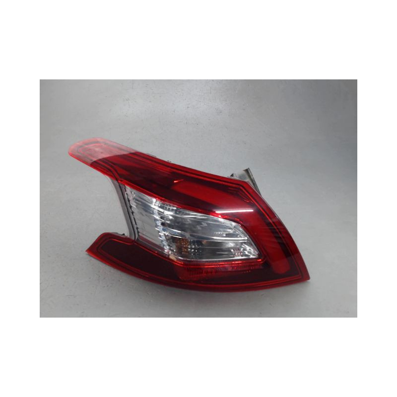FEU ARRIERE GAUCHE  PEUGEOT 308
