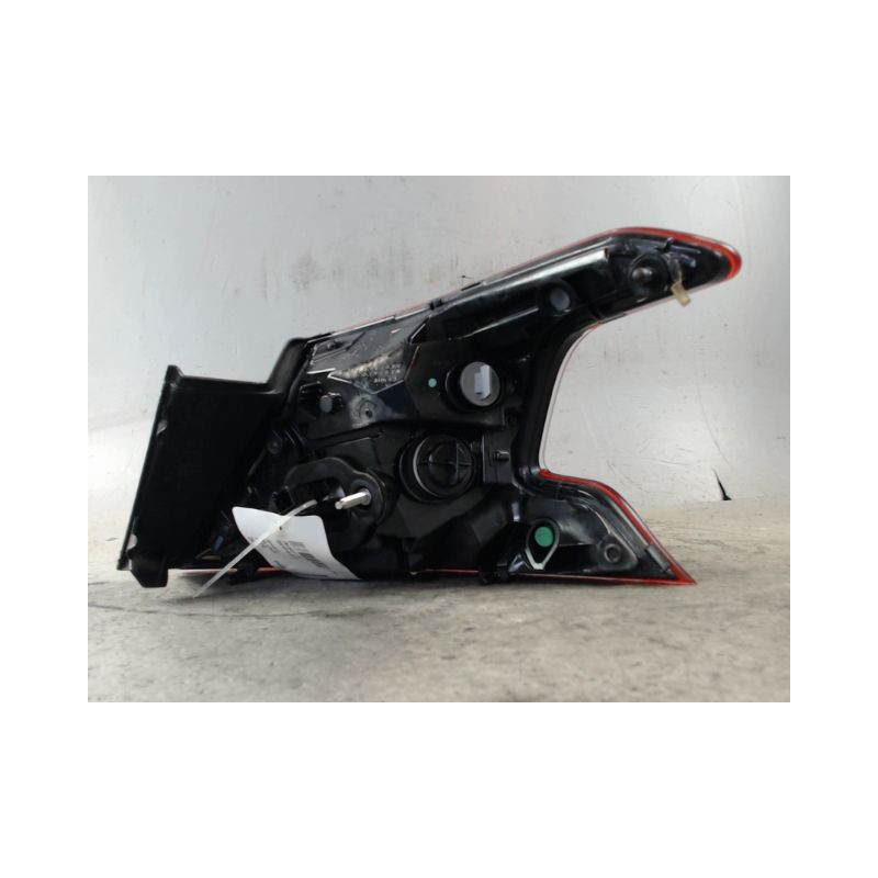 FEU ARRIERE GAUCHE  PEUGEOT 308 2011-