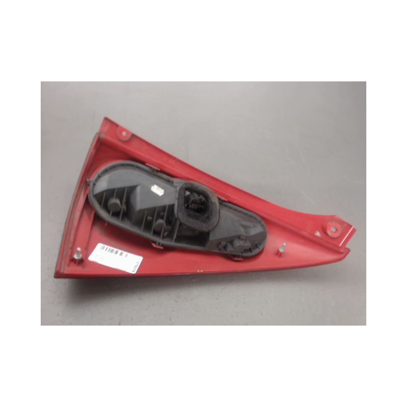 FEU ARRIERE GAUCHE  PEUGEOT 107