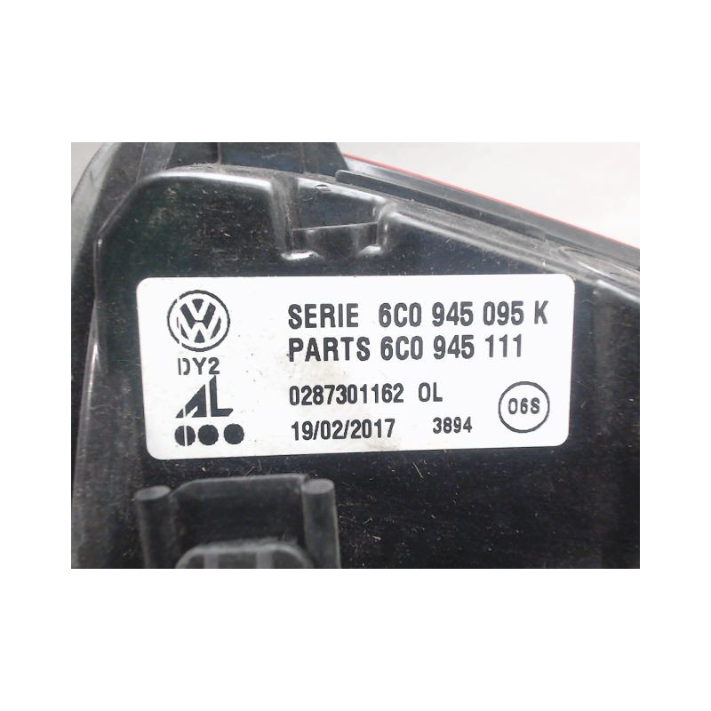 FEU ARRIERE GAUCHE  VOLKSWAGEN POLO