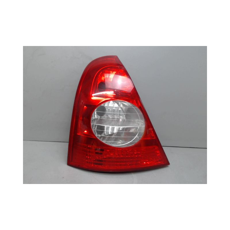 FEU ARRIERE GAUCHE  RENAULT CLIO
