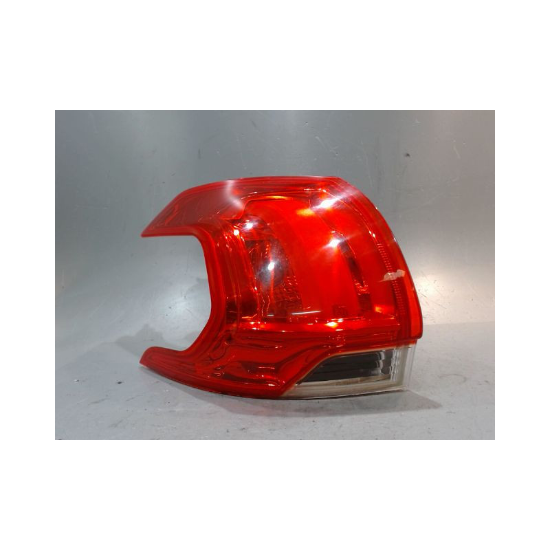 FEU ARRIERE GAUCHE  PEUGEOT 2008