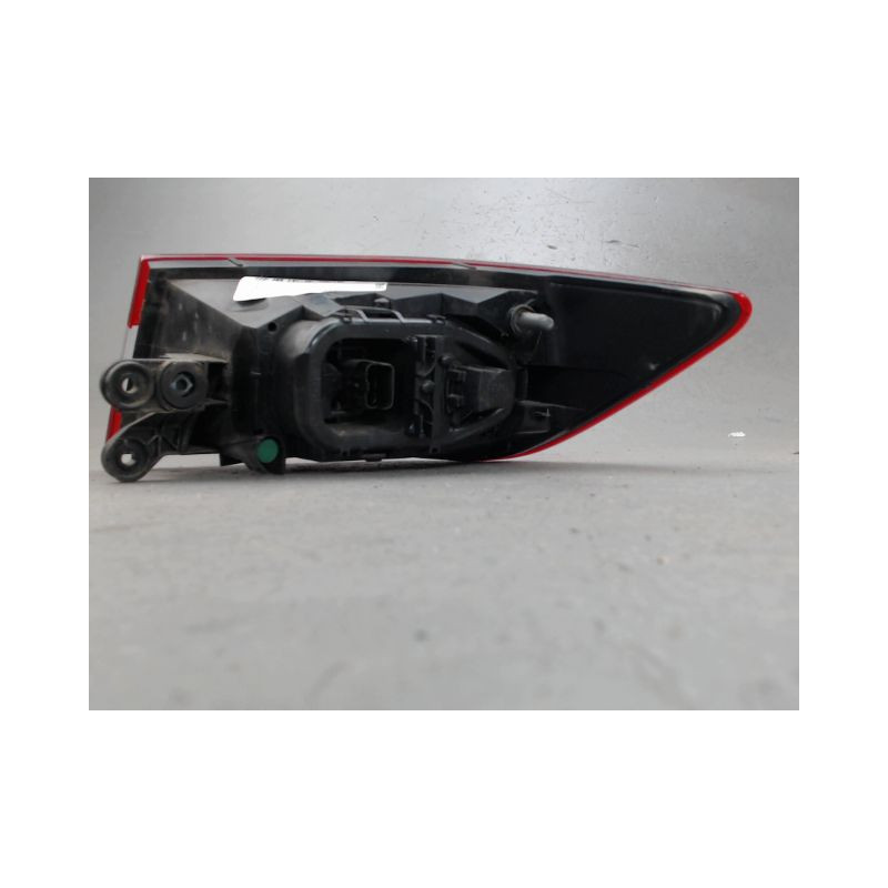 FEU ARRIERE GAUCHE  RENAULT CLIO