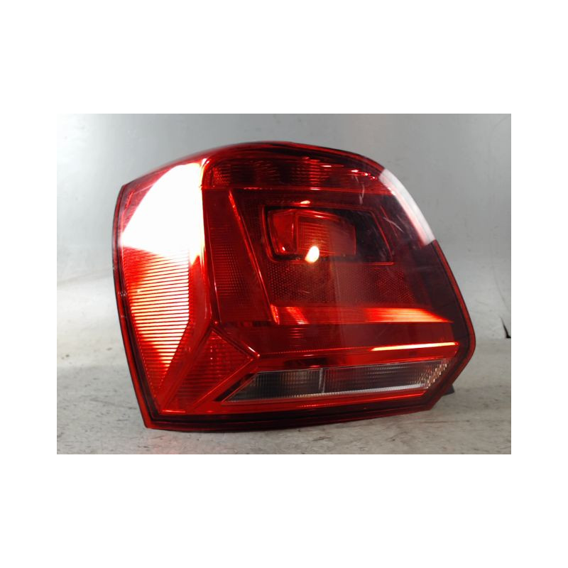 FEU ARRIERE GAUCHE  VOLKSWAGEN POLO 2009-