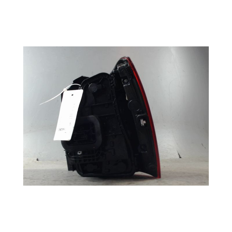 FEU ARRIERE GAUCHE  VOLKSWAGEN POLO 2009-