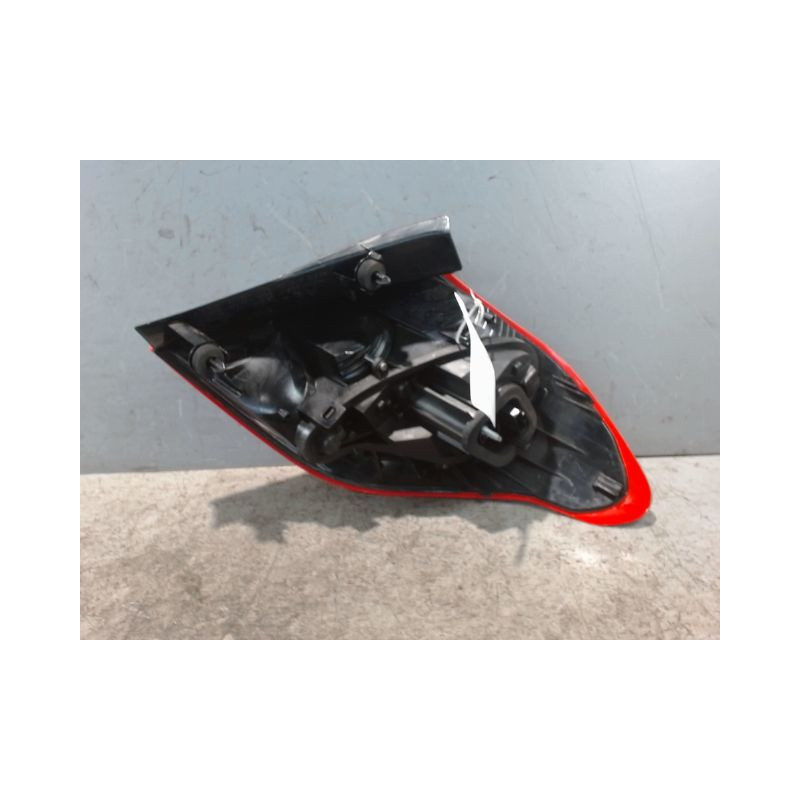 FEU ARRIERE GAUCHE  CITROEN C4 2010-