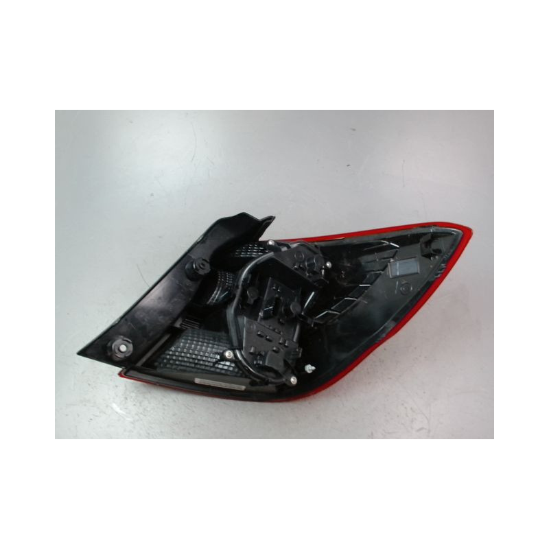 FEU ARRIERE GAUCHE  FORD KA+
