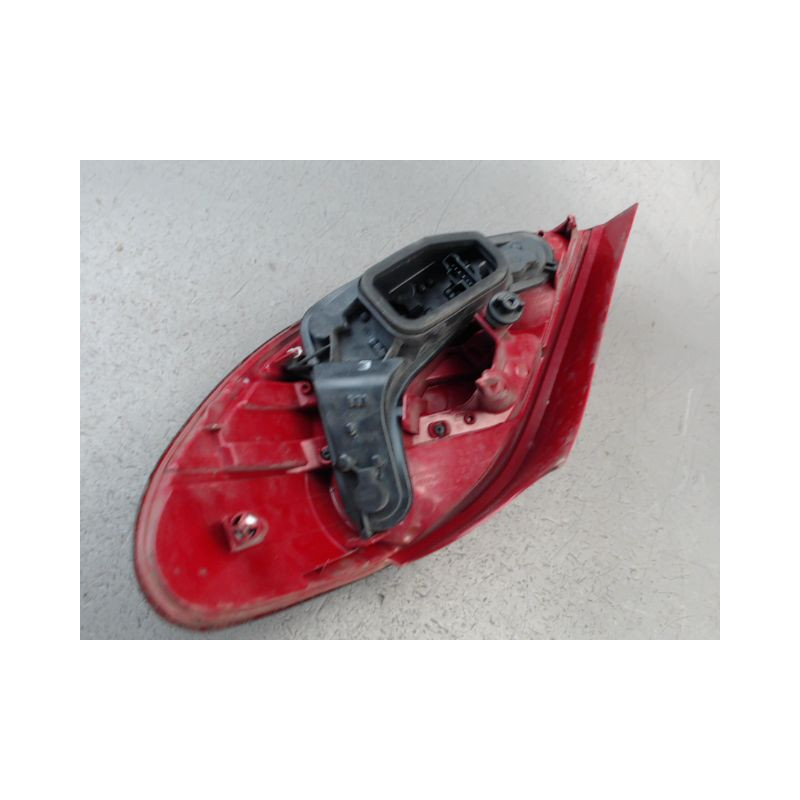 FEU ARRIERE GAUCHE  PEUGEOT 207