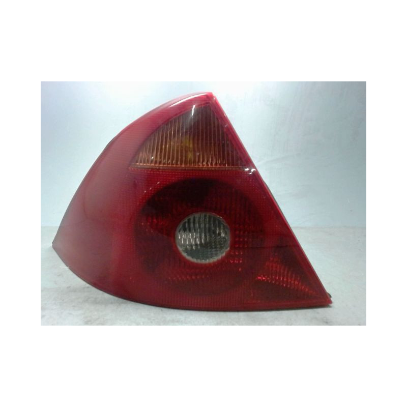 FEU ARRIERE GAUCHE  FORD MONDEO 2000-2007
