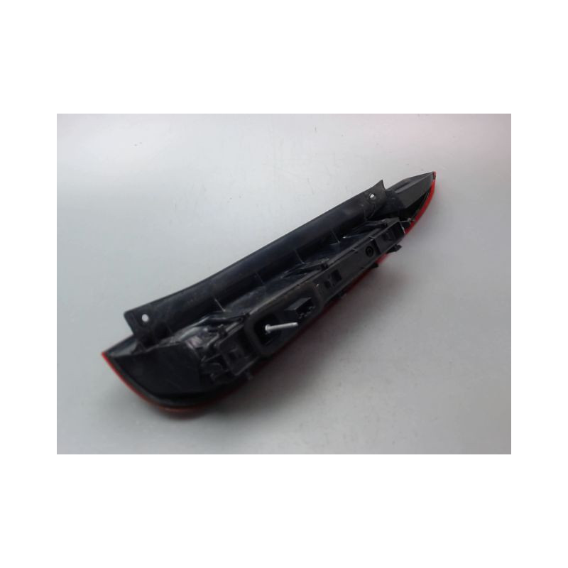 FEU ARRIERE GAUCHE  FORD FIESTA V Phase 1 2002-2005