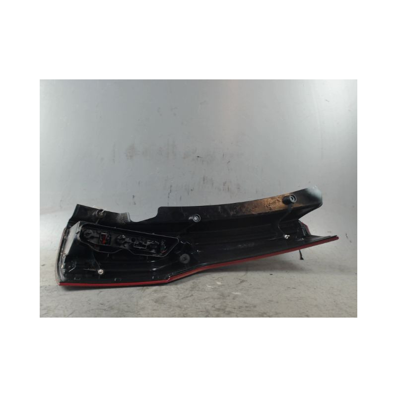 FEU ARRIERE GAUCHE  CITROEN C4 PICASSO LONG
