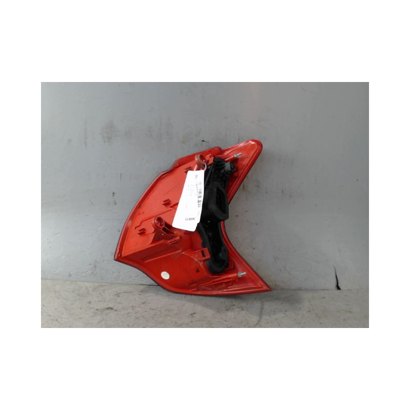 FEU ARRIERE GAUCHE  PEUGEOT 3008 2009-