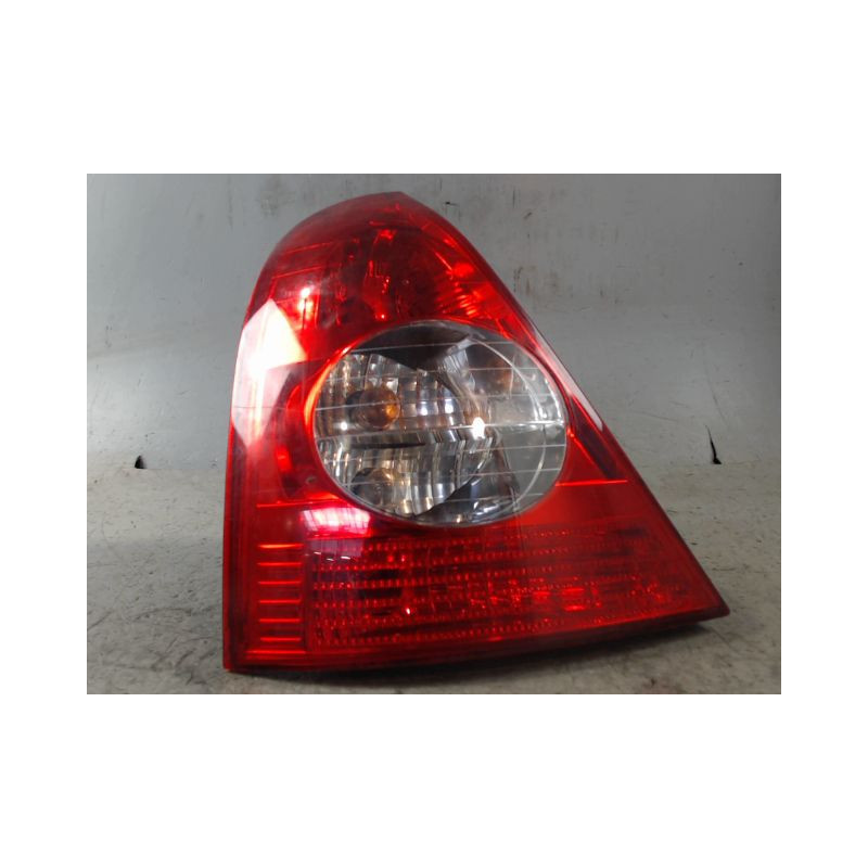 FEU ARRIERE GAUCHE  RENAULT CLIO II PH.2 01-06