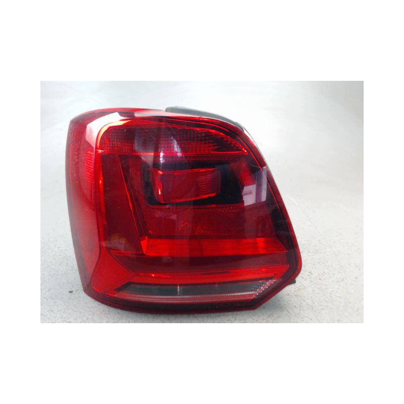 FEU ARRIERE GAUCHE  VOLKSWAGEN POLO