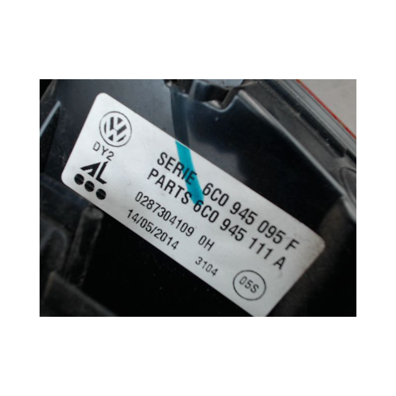FEU ARRIERE GAUCHE  VOLKSWAGEN POLO
