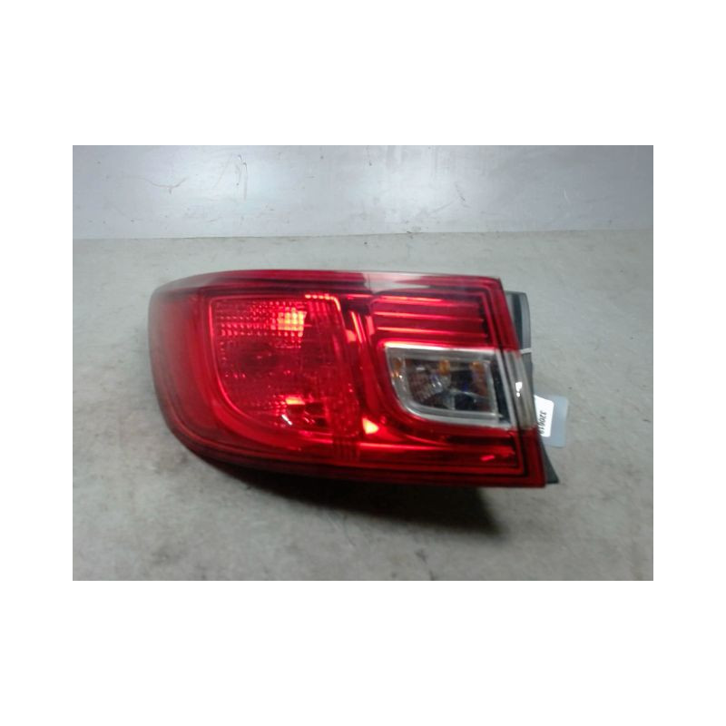 FEU ARRIERE GAUCHE  RENAULT CLIO IV 2012-