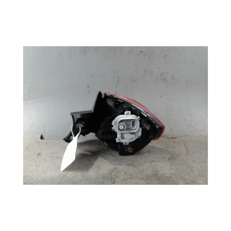 FEU ARRIERE GAUCHE  ALFA ROMEO GUILIETTA 2010-
