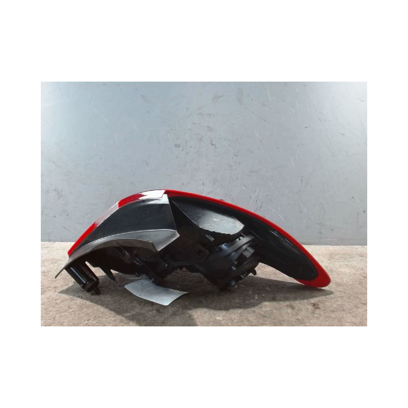 FEU ARRIERE GAUCHE  CITROEN C4 2010-