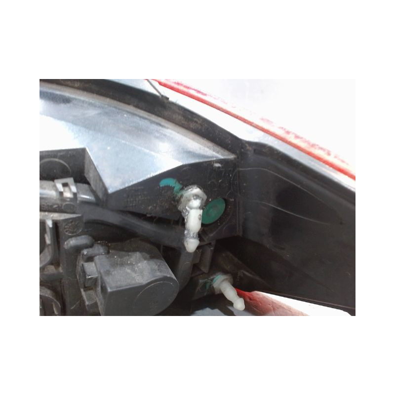 FEU ARRIERE GAUCHE  RENAULT CLIO