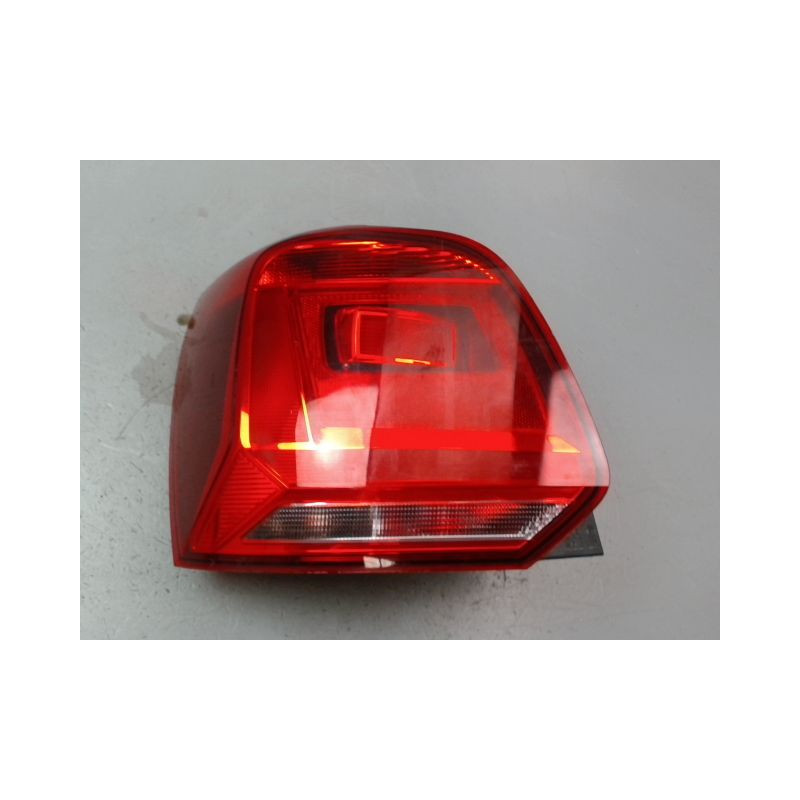FEU ARRIERE GAUCHE  VOLKSWAGEN POLO V Phase 1 2009-...