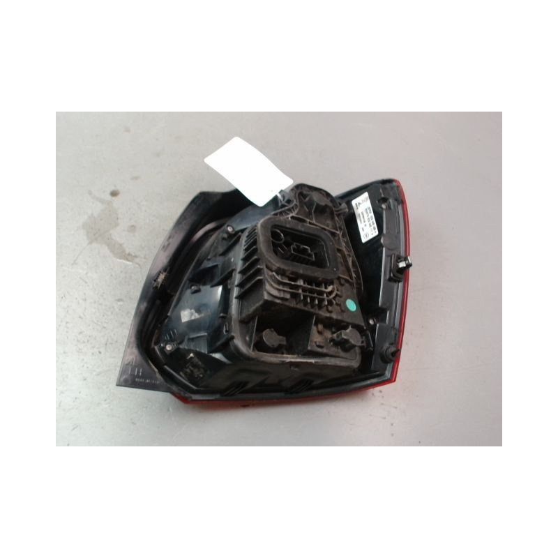 FEU ARRIERE GAUCHE  VOLKSWAGEN POLO V Phase 1 2009-...