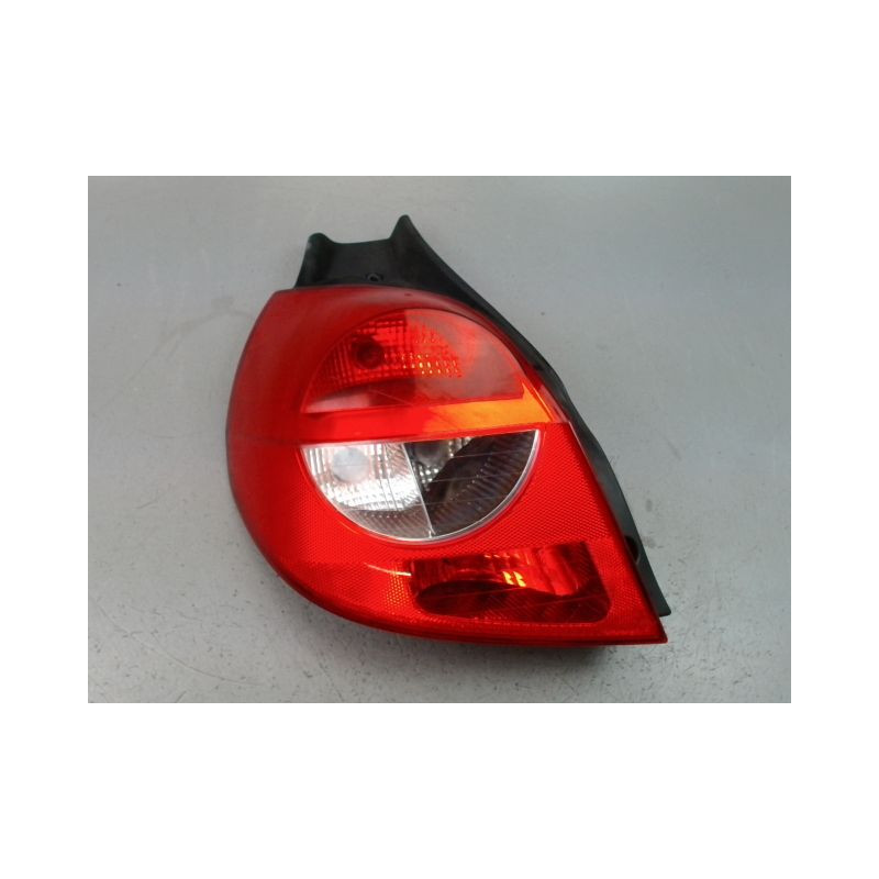 FEU ARRIERE GAUCHE  RENAULT CLIO III Phase 1 2005-2009