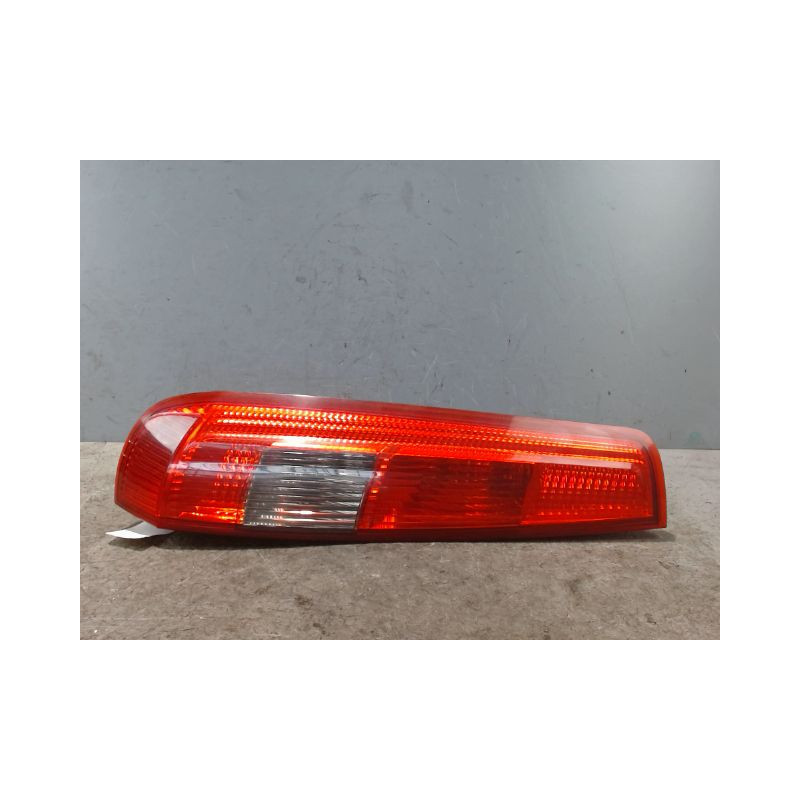 FEU ARRIERE GAUCHE  FORD FIESTA 02 -05