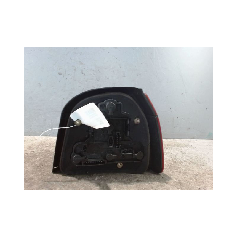 FEU ARRIERE GAUCHE  VOLKSWAGEN GOLF III 92-97
