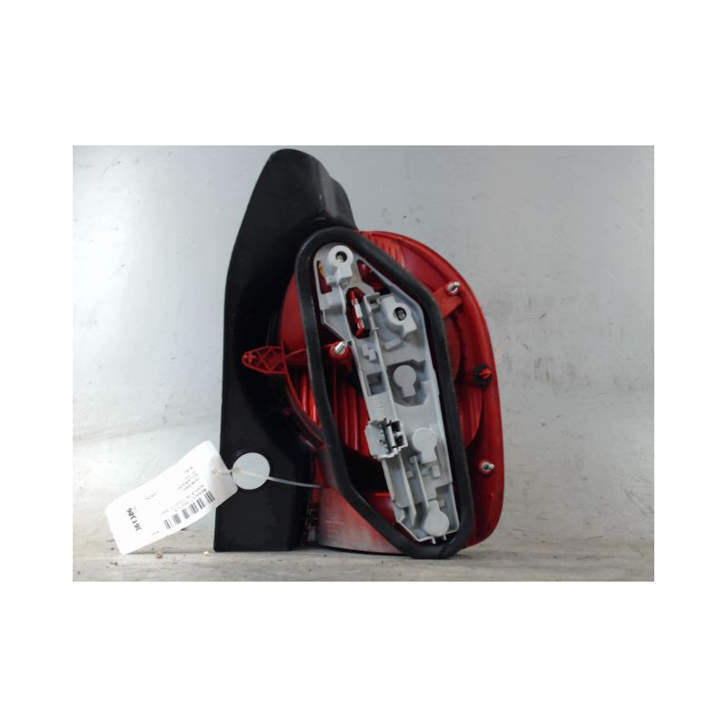 FEU ARRIERE GAUCHE  RENAULT MODUS 2004-2007