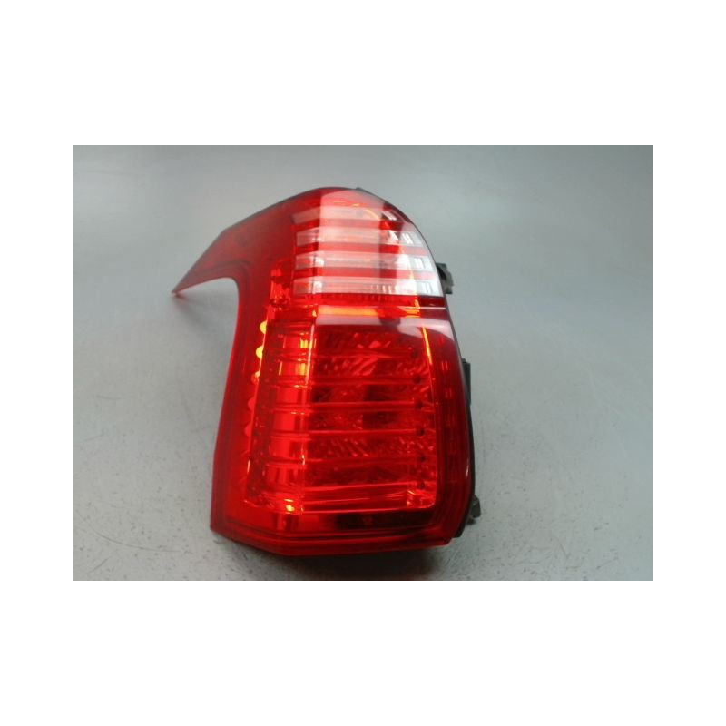 FEU ARRIERE GAUCHE  PEUGEOT 5008 MONOSP. I Phase 1 2009-2013