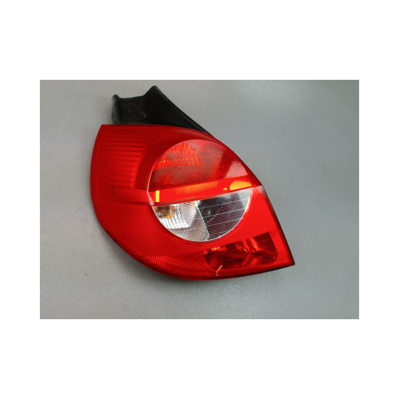 FEU ARRIERE GAUCHE  RENAULT CLIO III Phase 1 2005-2009