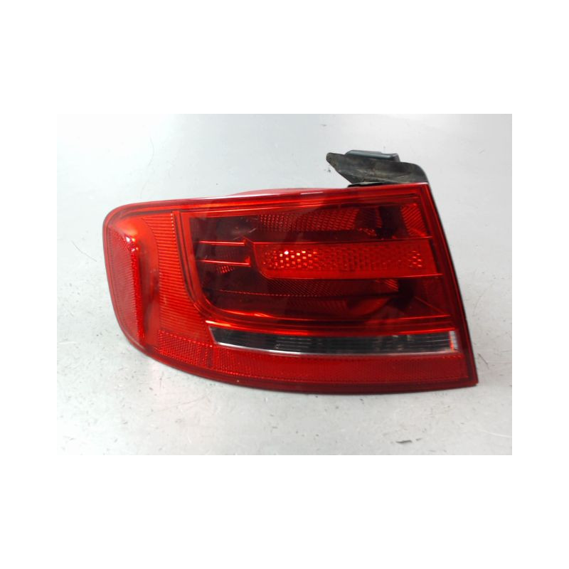 FEU ARRIERE GAUCHE  AUDI A4 BERL. III Phase 1 (8K) 2008-2011