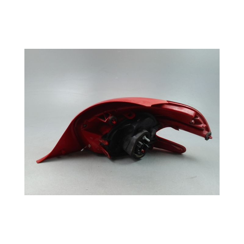 FEU ARRIERE GAUCHE  PEUGEOT 208 Phase 1 2012-...