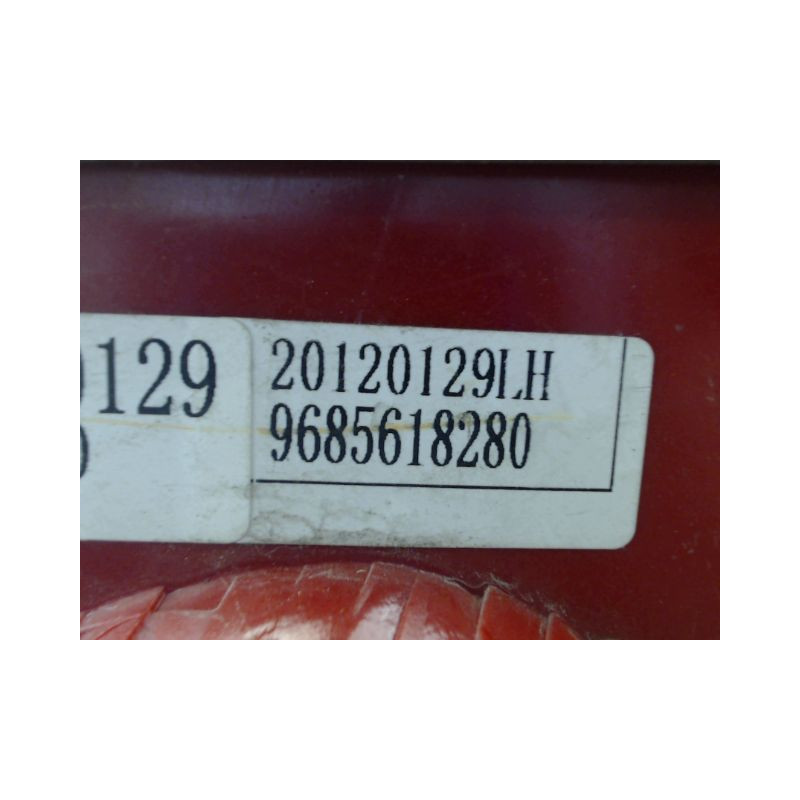 FEU ARRIERE GAUCHE  PEUGEOT 206