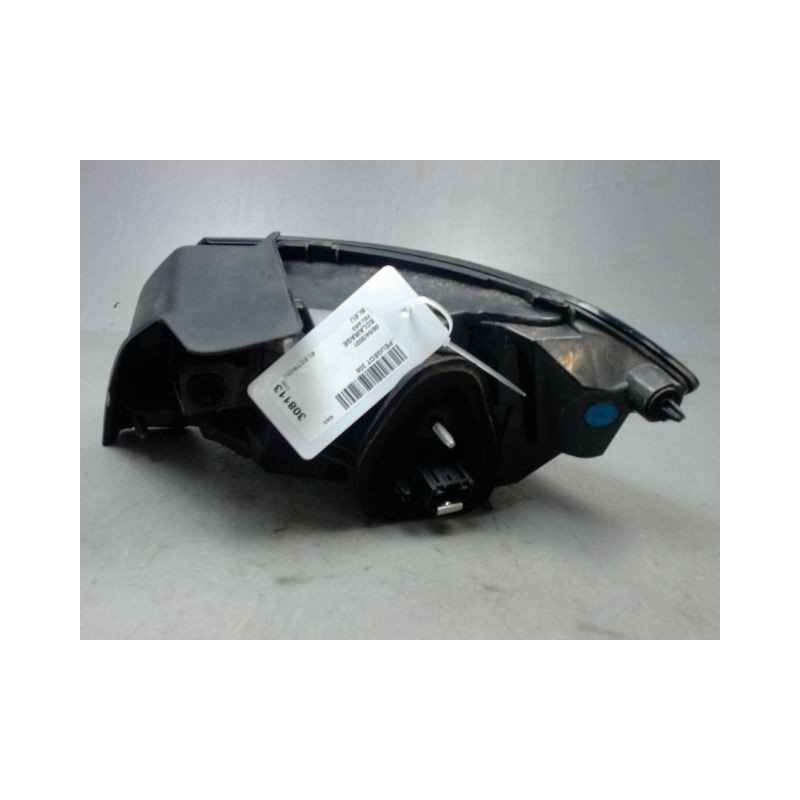 FEU ARRIERE GAUCHE  PEUGEOT 208