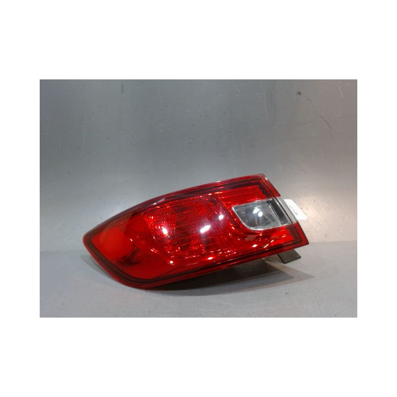 FEU ARRIERE GAUCHE  RENAULT CLIO