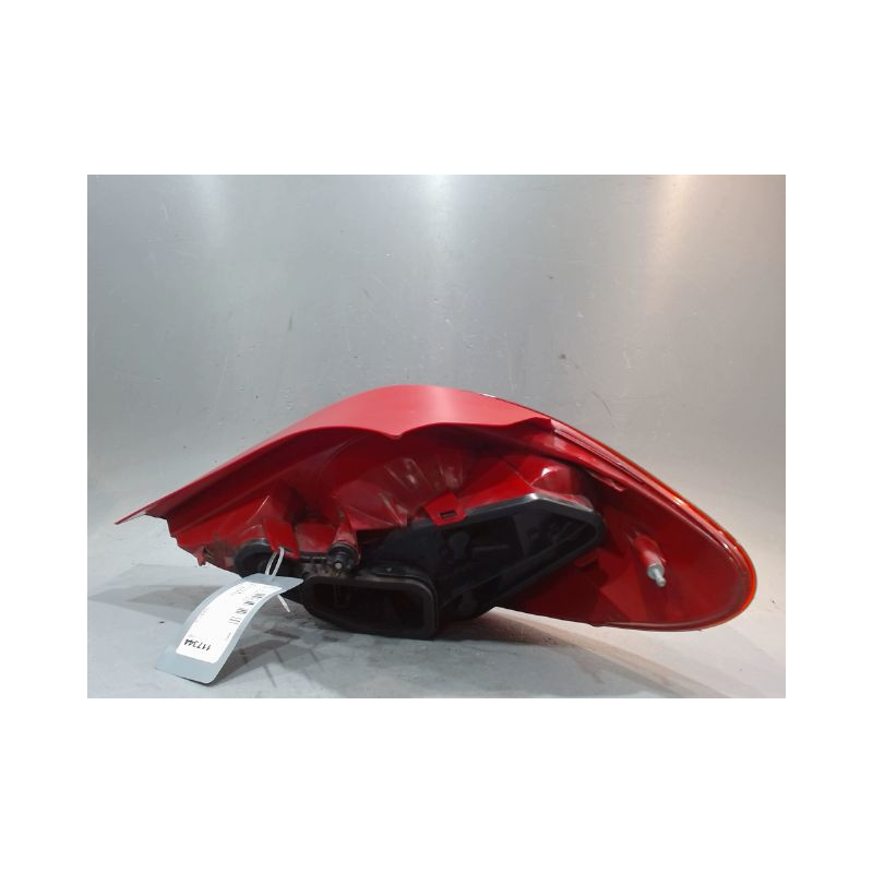FEU ARRIERE GAUCHE  PEUGEOT 207