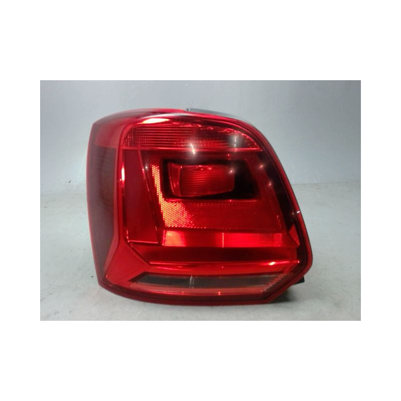 FEU ARRIERE GAUCHE  VOLKSWAGEN POLO