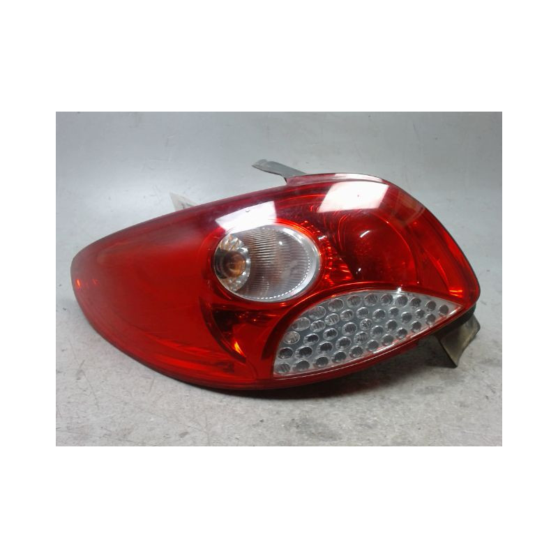 FEU ARRIERE GAUCHE  PEUGEOT 206+ 2009-