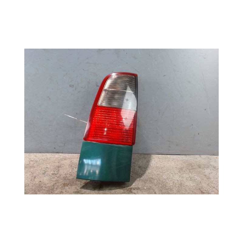 FEU ARRIERE GAUCHE  SEAT CORDOBA VARIO 99-2002