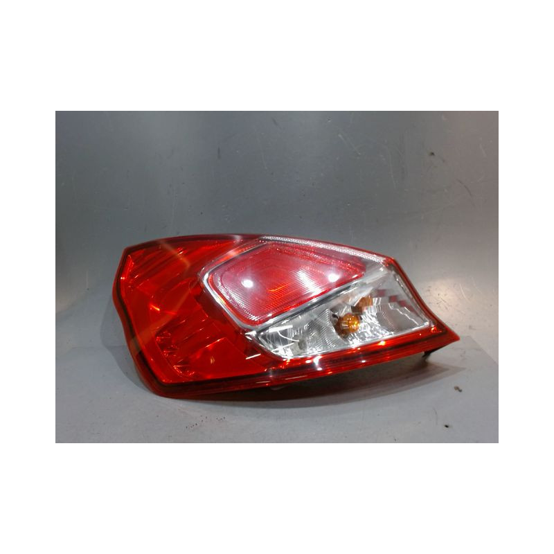 FEU ARRIERE GAUCHE  FORD FIESTA