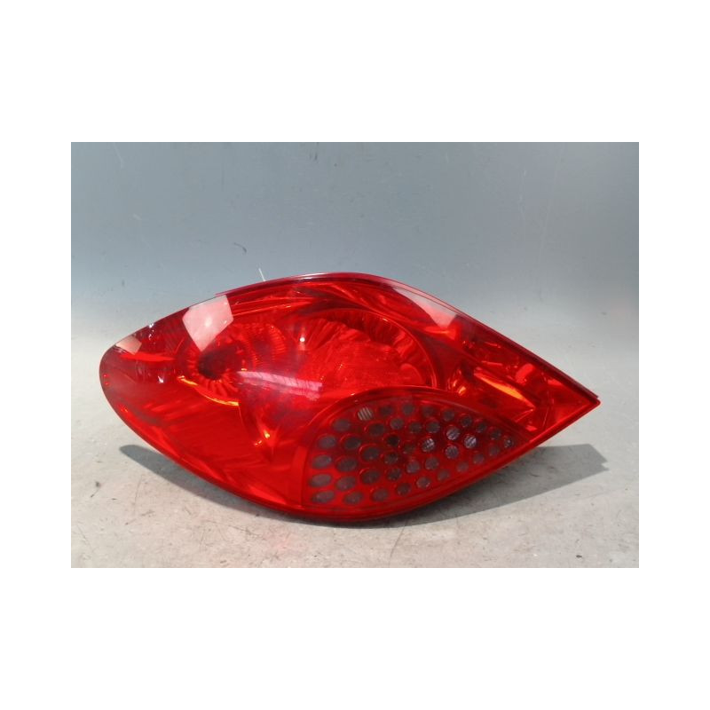 FEU ARRIERE GAUCHE  PEUGEOT 207