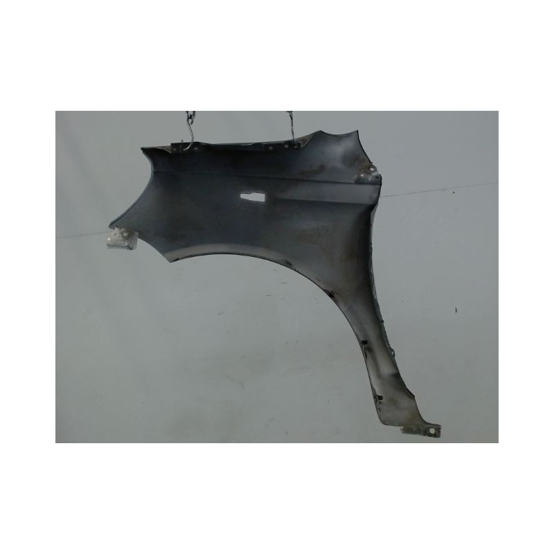 AILE AVANT DROIT TOYOTA YARIS 2003-