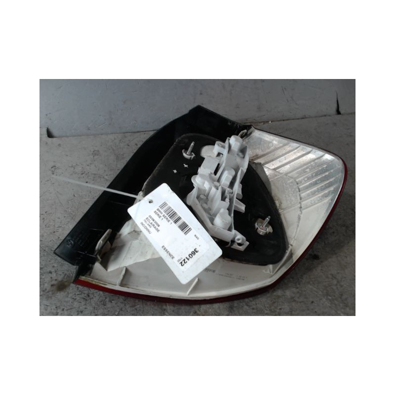 FEU ARRIERE GAUCHE  BMW SERIE 1